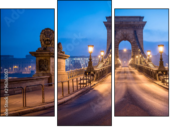 Historic Chain Bridge in Budapest in winter - Three-piece canvas, Triptych