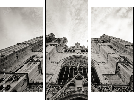 Cathedral of St. Michael view from the ground - b&w - Three-piece canvas, Triptych