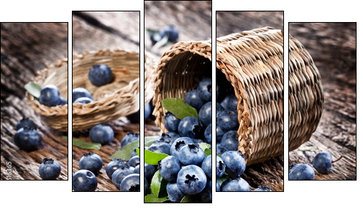 Blueberries have dropped from the basket - Five-piece canvas, Pentaptych