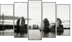 Thames barrier - Five-piece canvas, Pentaptych