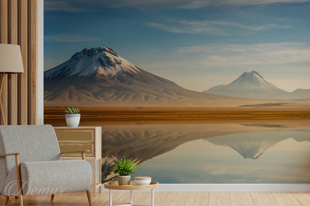 Klid-odrazeny-v-horskem-jezere-do-obyvaciho-pokoje-fototapety-demur